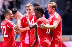 Bayern Munich ghi 10 bàn trước đội nghiệp dư Auckland City, làm dấy lên nghi ngờ về chất lượng FIFA Club World Cup 2025