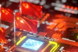 Đài Loan mạnh tay đưa Huawei và SMIC vào danh sách đen thương mại