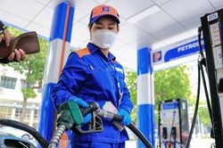 Xăng dầu chính thức được giảm 2% thuế VAT tới hết năm 2026