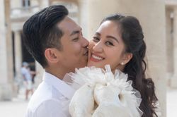 Khánh Thi và chồng 'chiếm sóng' mạng xã hội