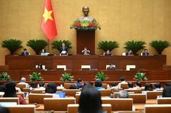 Quốc hội bàn về kinh tế - xã hội và ngân sách nhà nước