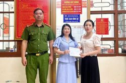 Chuyển khoản nhầm gần 500 triệu, người phụ nữ may mắn được công an phường tìm giúp