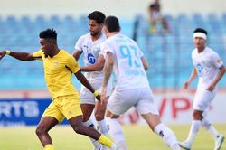 Nghiệt ngã V-League 2024/25