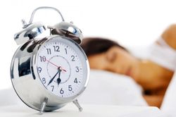 Chúng ta thực sự cần ngủ bao nhiêu tiếng mỗi ngày?