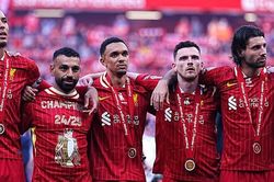Ngôi sao của Liverpool bất ngờ bị loại khỏi danh sách đề cử Cầu thủ xuất sắc nhất năm