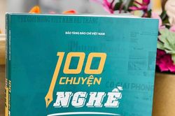 Trăm năm nghề báo - Của tin gọi một chút này làm ghi