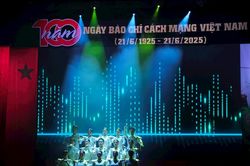 Hào khí 100 năm Báo chí Cách mạng Việt Nam vang vọng trên sân khấu nghệ thuật