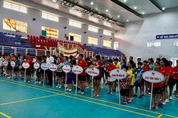 Khai mạc giải cầu lông, bóng bàn gia đình tỉnh Quảng Bình