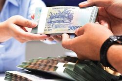 Lãi suất huy động duy trì đà giảm nhẹ