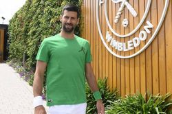Novak Djokovic: Canh bạc cuối cùng trên thảm cỏ Wimbledon?