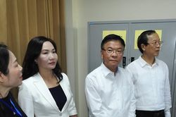 Phó Thủ tướng Lê Thành Long kiểm tra công tác chuẩn bị Kỳ thi tốt nghiệp THPT tại Quảng Ninh