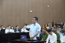 Cựu Chủ tịch tỉnh Vĩnh Phúc nhận hối lộ 1,3 triệu USD và 20 tỷ đồng để 'giúp' Tập đoàn Phúc Sơn