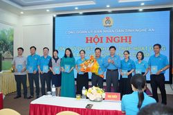 Kết thúc hoạt động, Công đoàn Ủy ban nhân dân tỉnh Nghệ An bàn giao 24 công đoàn cơ sở về Liên đoàn Lao động tỉnh