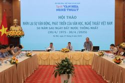 Nhìn lại hành trình 50 năm văn học - nghệ thuật Việt Nam