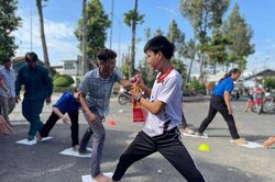 Vui hội ở quê