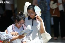 Kỳ thi tốt nghiệp THPT năm 2025: Đề thi các môn tự chọn được đánh giá 'dễ thở'
