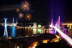 Quảng Ninh bắn pháo hoa nhân dịp vận hành chính quyền 2 cấp