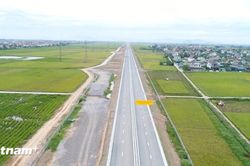Đề xuất mức thu phí với 13 tuyến cao tốc có tiến độ hoàn thành năm 2025