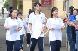 Thí sinh hào hứng với đề thi môn Ngữ Văn