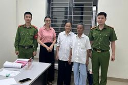 Việc làm ý nghĩa của Công an xã Phù Đổng ngay trong ngày triển khai mô hình mới