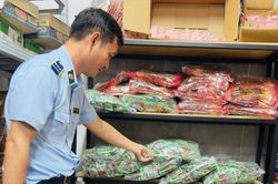 Doanh nghiệp sản xuất hàng thật 'gồng' mình chống lại hàng giả