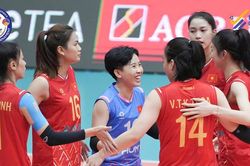 ĐT Việt Nam thắng dễ U21 Việt Nam 3-0 ở tứ kết VTV Cup 2025