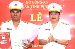 Công bố quyết định của Bộ trưởng Bộ Công an với Công an tỉnh Vĩnh Long