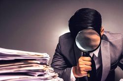 Lợi nhuận doanh nghiệp quý 2: Dự báo một ngân hàng tăng tới 85%, bất động sản tăng bằng lần