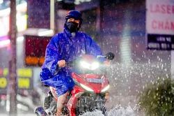 Lưu ý thời tiết TPHCM cuối tuần, đề phòng lốc xoáy