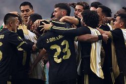 Mexico ngược dòng đánh bại tuyển Mỹ, lần thứ 10 vô địch CONCACAF Gold Cup