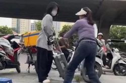Xác minh vụ cô gái đứng chờ xe bị người bán trà đá vỉa hè xua đuổi