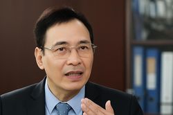 Khởi tố ông Đỗ Anh Tú
