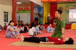Tuyên truyền, thực hành kỹ năng chữa cháy và cứu nạn, cứu hộ