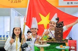 Đưa văn hóa Việt vào nghệ thuật làm bánh