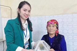 Những suất cơm miễn phí ấm lòng bệnh nhân