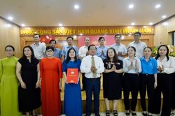 Ông Huỳnh Quốc Việt giữ chức Chủ tịch Ủy ban MTTQ Việt Nam tỉnh Cà Mau