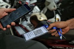 Bãi xe 'không tiền mặt' cũng sai phạm