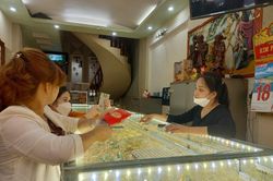 Giá vàng hôm nay 10/7/2025: Giá vàng trong nước và thế giới lội dòng ngoạn mục sau biên bản cuộc họp tháng 6 của Fed