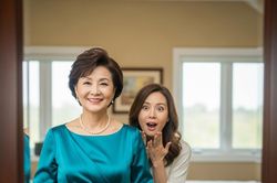 Mẹ vừa nghỉ hưu đã có 'biểu hiện lạ' khiến con gái sinh nghi, tìm mọi cách can ngăn