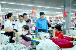 Nghệ An thành lập 23 công đoàn xã, phường sau tinh gọn, đảm bảo chăm lo lợi ích đoàn viên, người lao động trong tình hình mới