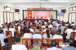 Đoàn đại biểu Quốc hội tỉnh tiếp xúc cử tri tại xã Quỳnh Lưu