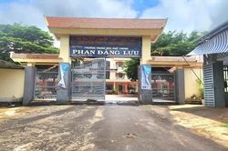 Đắk Lắk yêu cầu làm rõ việc phụ huynh "tố" 2 thầy giáo dạy thêm môn... võ