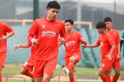 HLV Kim Sang Sik: 'Tôi không muốn tạo áp lực lớn lên cầu thủ'