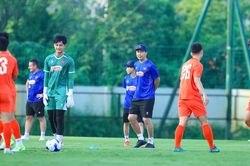 Tin nóng bóng đá Việt hôm nay 14/7: HLV Kim Sang Sik trước cơ hội lịch sử; CLB Bình Dương xin được đổi tên
