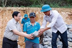 Mái nhà cho dân là mái ấm của lòng dân