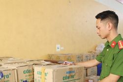 Triệt phá đường dây dùng cồn công nghiệp pha chế thành cồn y tế để tiêu thụ với quy mô lớn