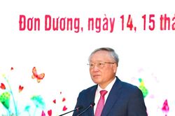 Cán bộ, đảng viên cần nêu cao tấm gương, không lạm quyền, không vô cảm