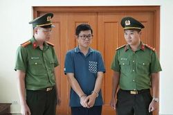 Khởi tố hai đối tượng phát tán hơn 22 nghìn video khiêu dâm