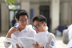 Điểm chuẩn Đại học năm 2025 có thể giảm 1-3 điểm: Cần lưu ý gì khi đặt nguyện vọng?