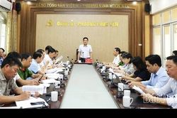 Phó Chủ tịch UBND tỉnh Vũ Việt Văn làm việc tại phường Phúc Yên